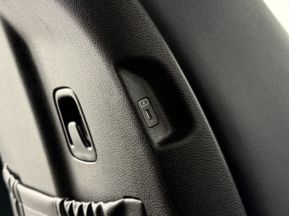 Photo 37 of this Kia Telluride
