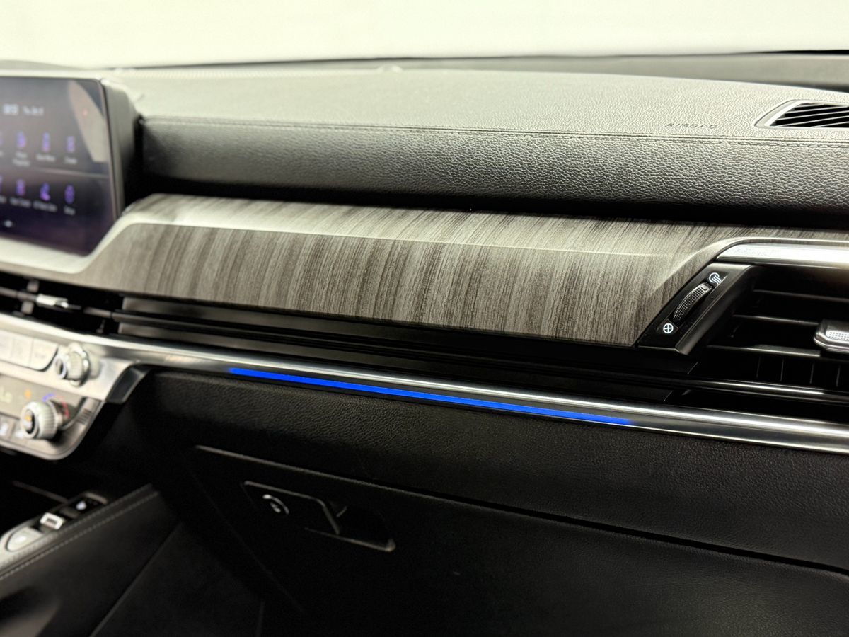 Photo 17 of this Kia Telluride