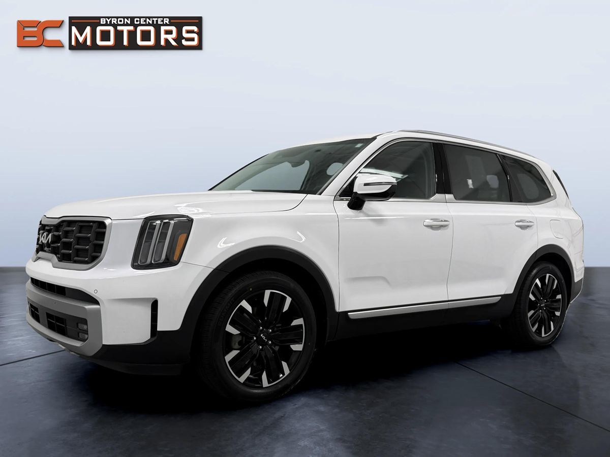 Photo 2 of this Kia Telluride