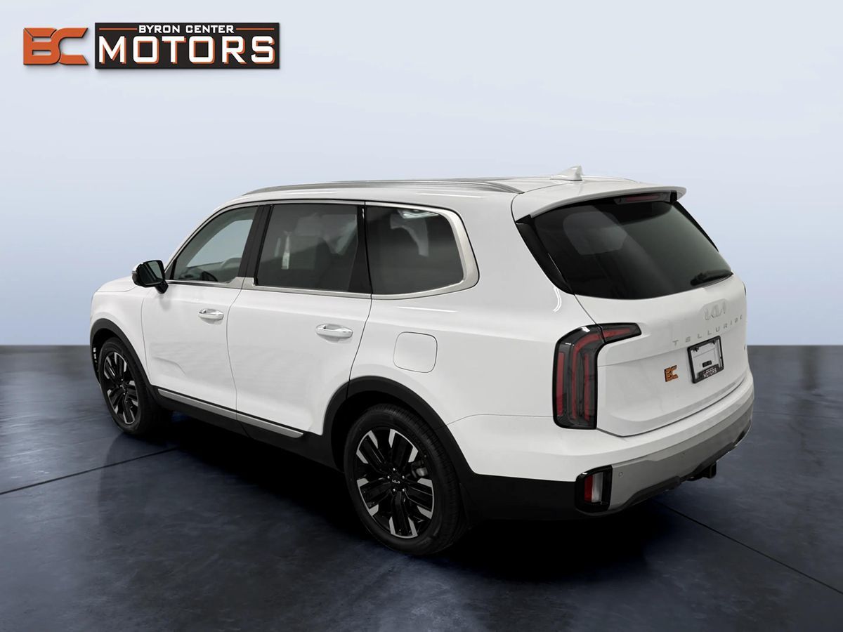 Photo 4 of this Kia Telluride
