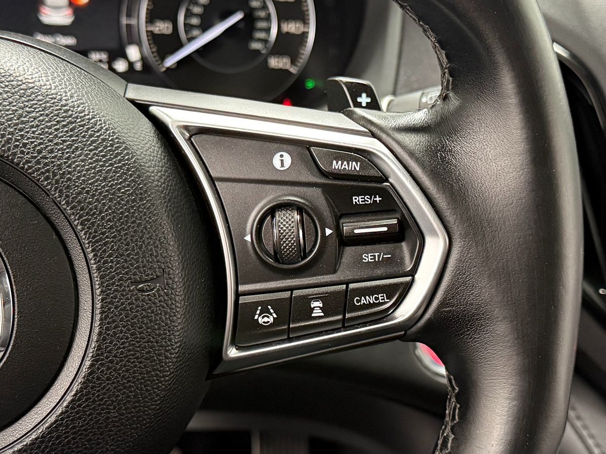 Photo 18 of this Acura RDX