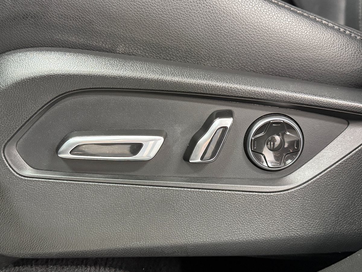 Photo 28 of this Acura RDX