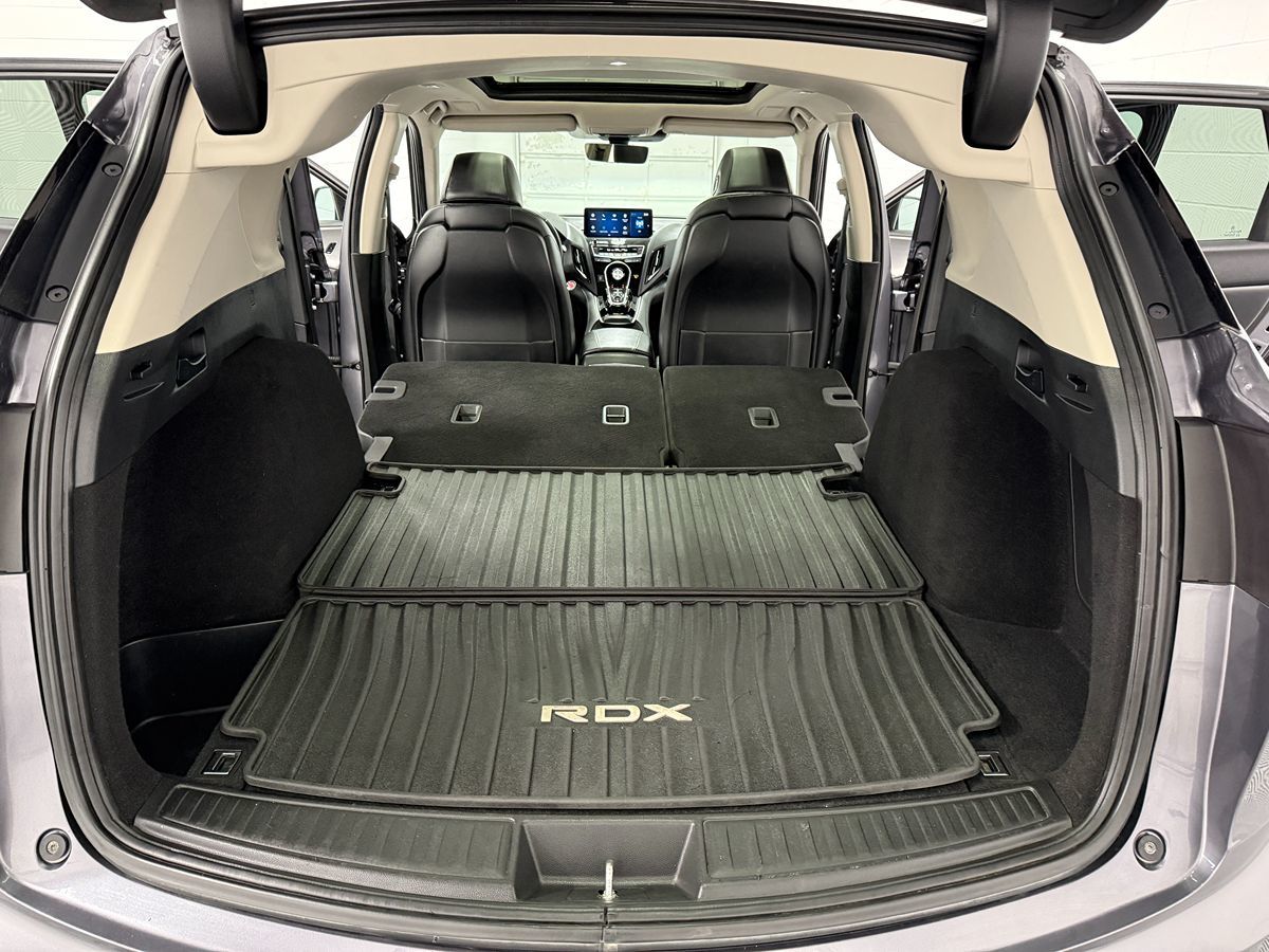 Photo 30 of this Acura RDX