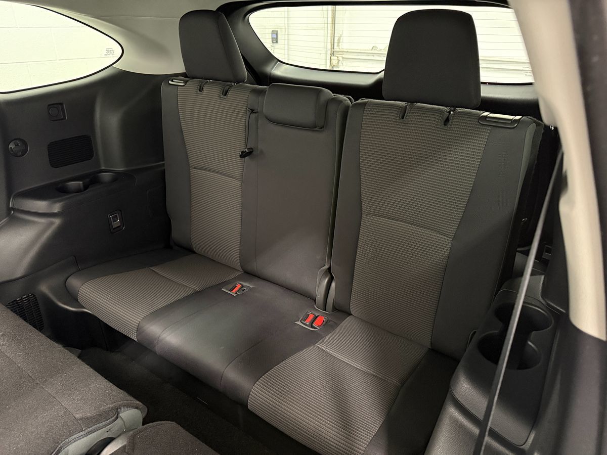 Toyota Highlander photo 14