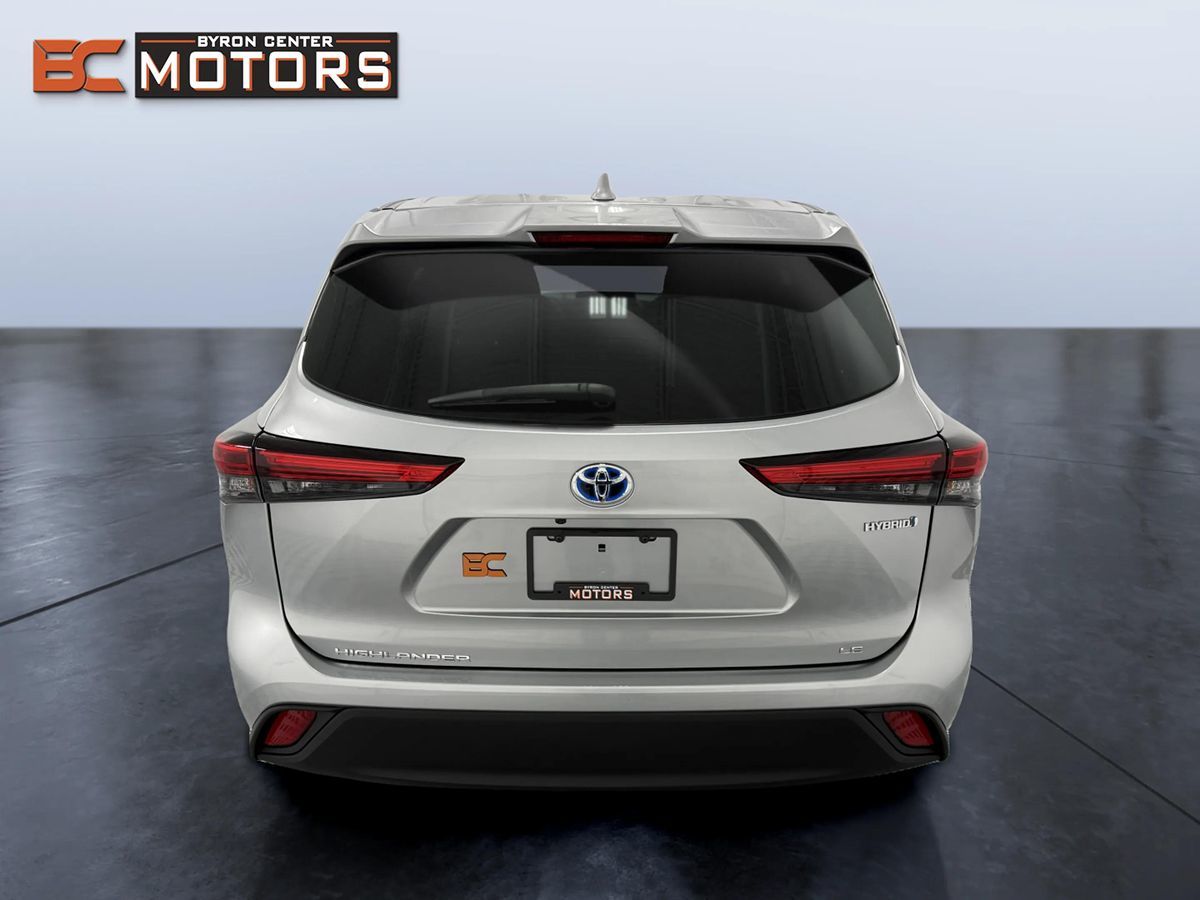 Toyota Highlander photo 5