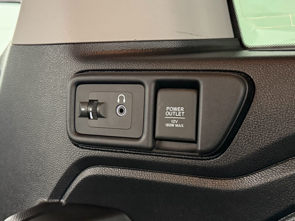Photo 30 of this Honda Odyssey