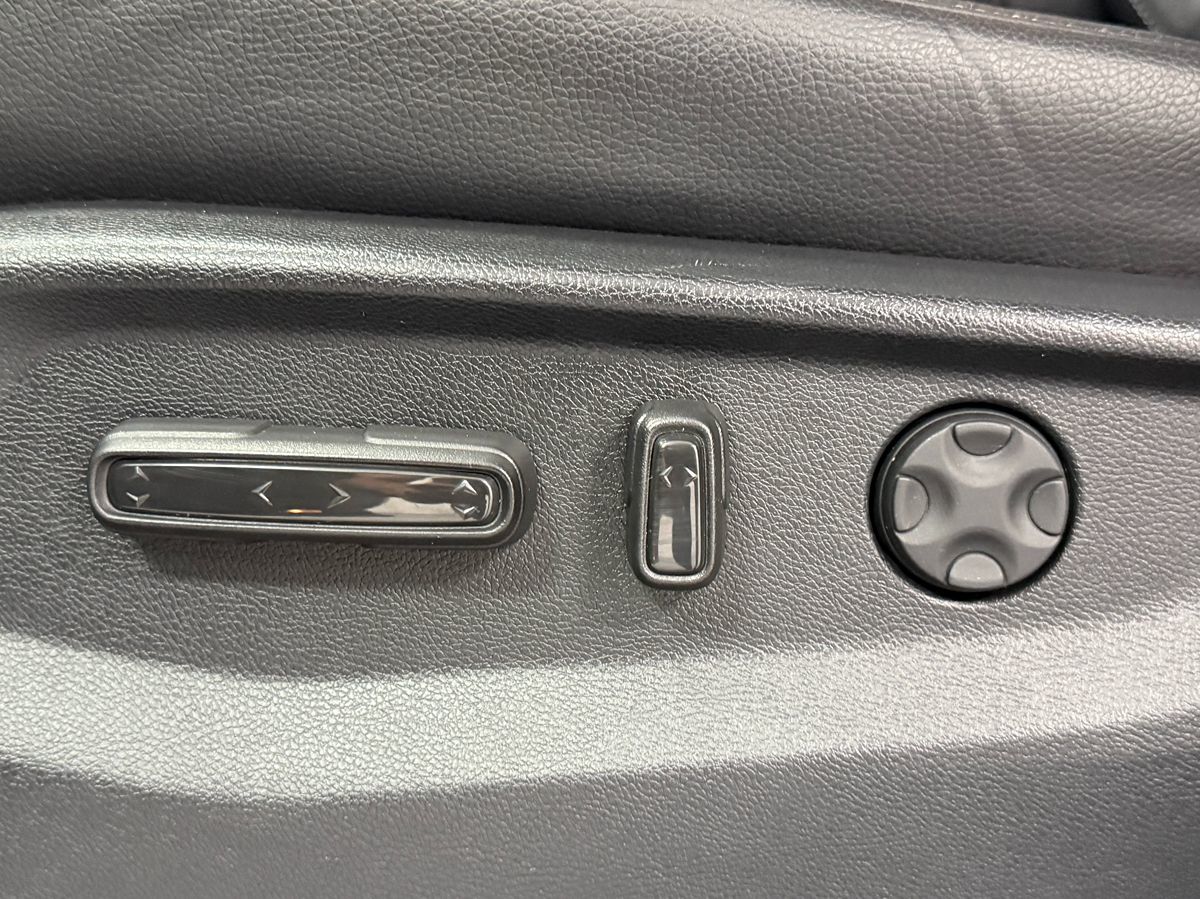 Photo 25 of this Honda Odyssey