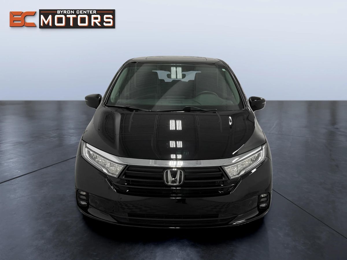Photo 8 of this Honda Odyssey