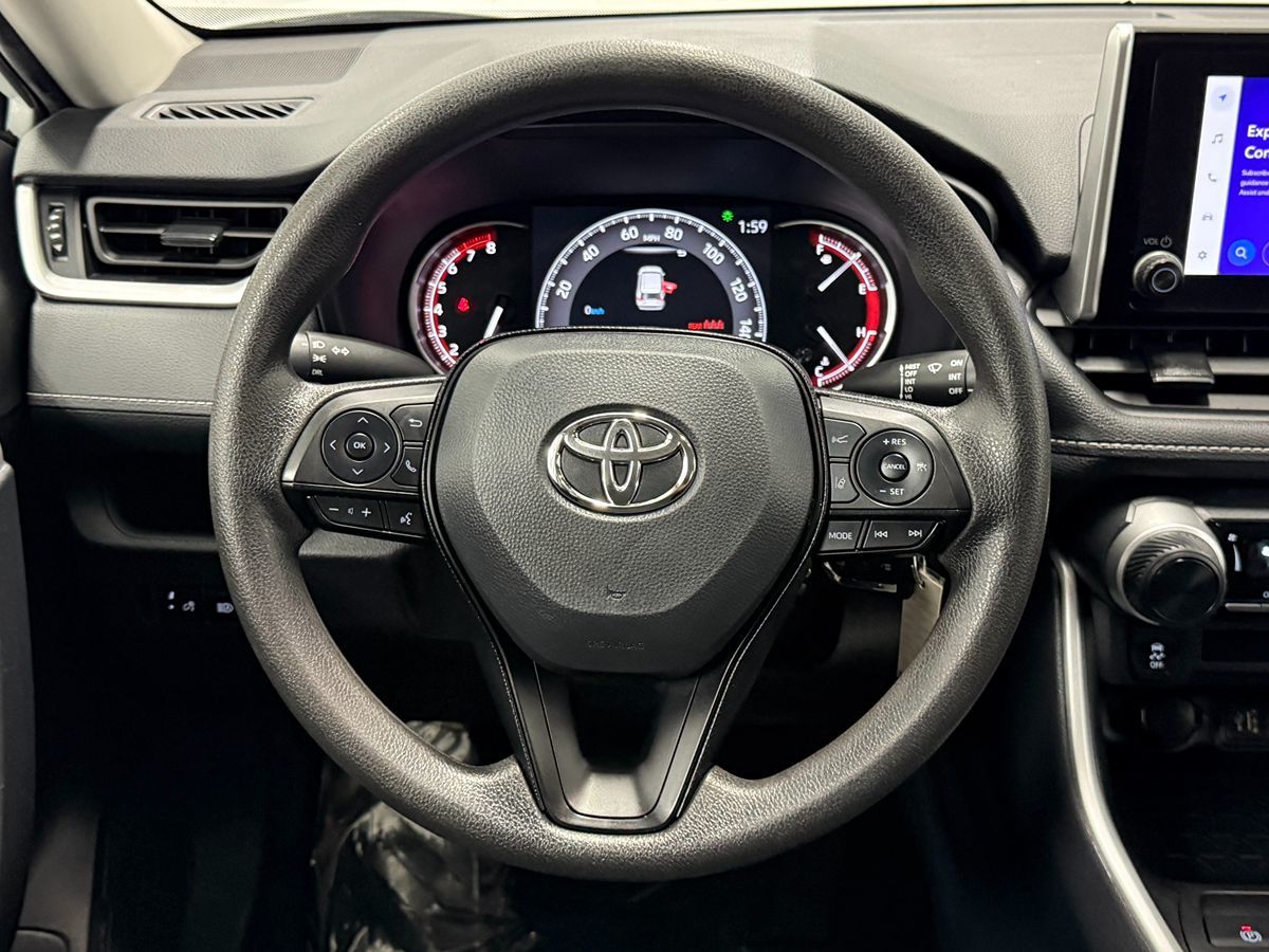 Photo 15 of this Toyota RAV4