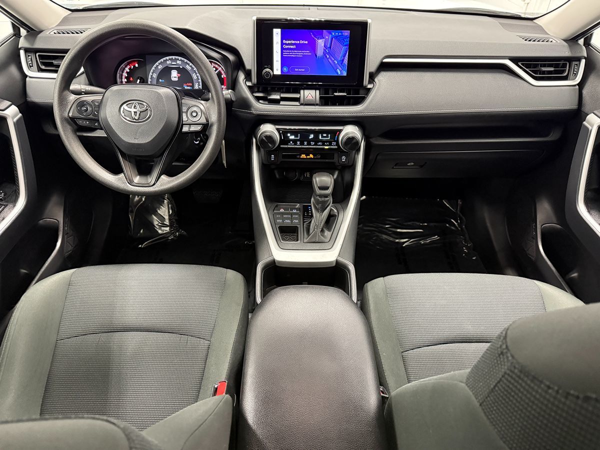 Photo 11 of this Toyota RAV4