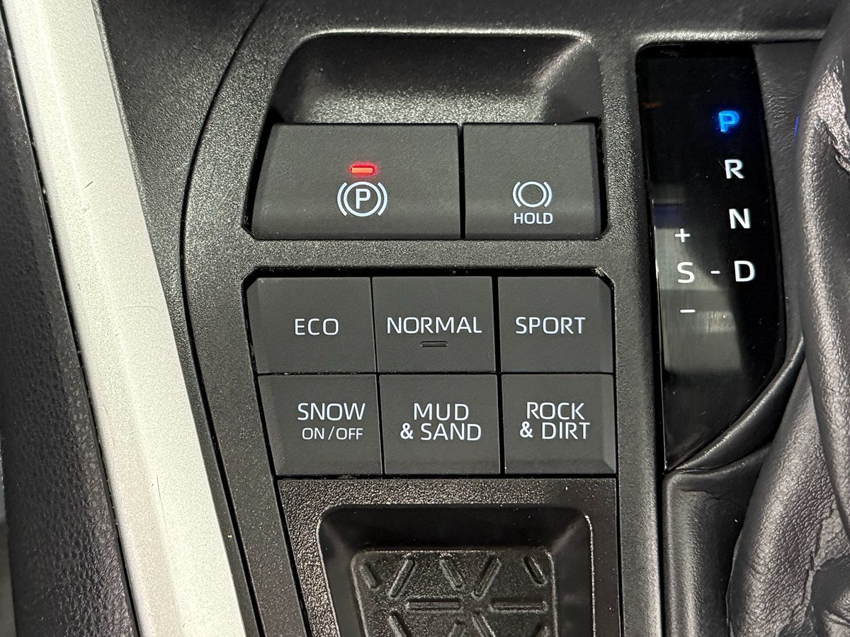 Photo 21 of this Toyota RAV4