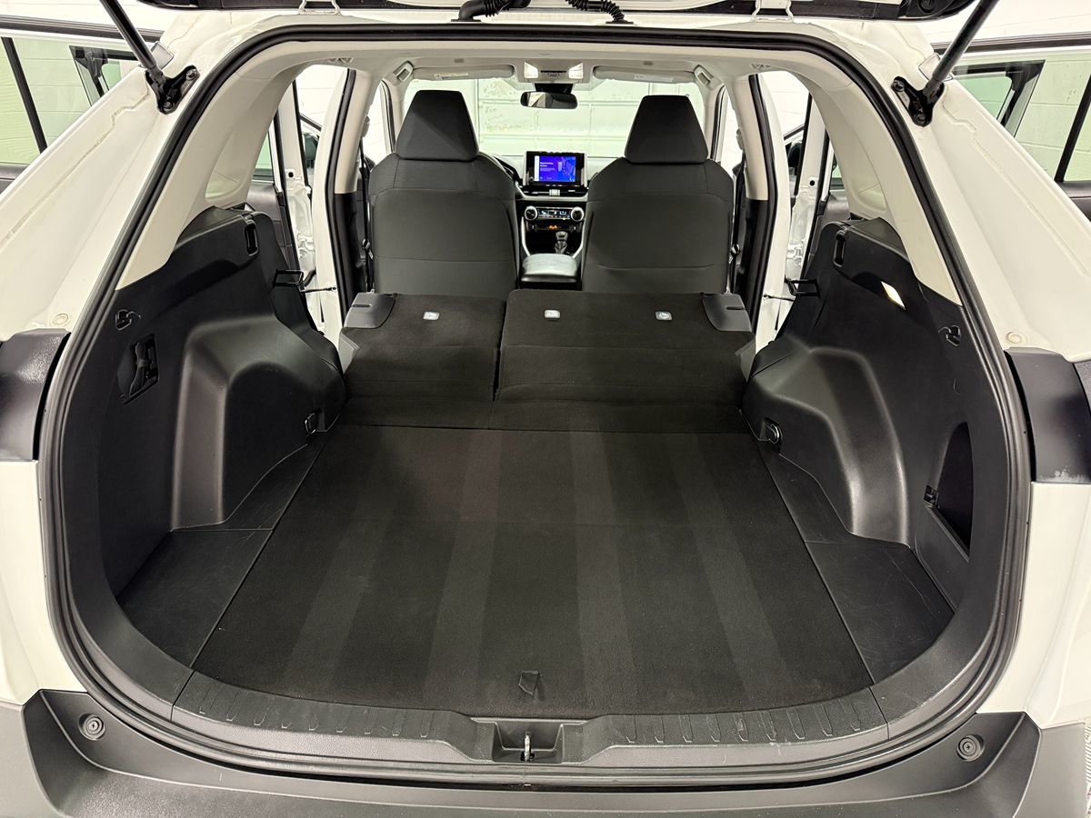 Photo 22 of this Toyota RAV4