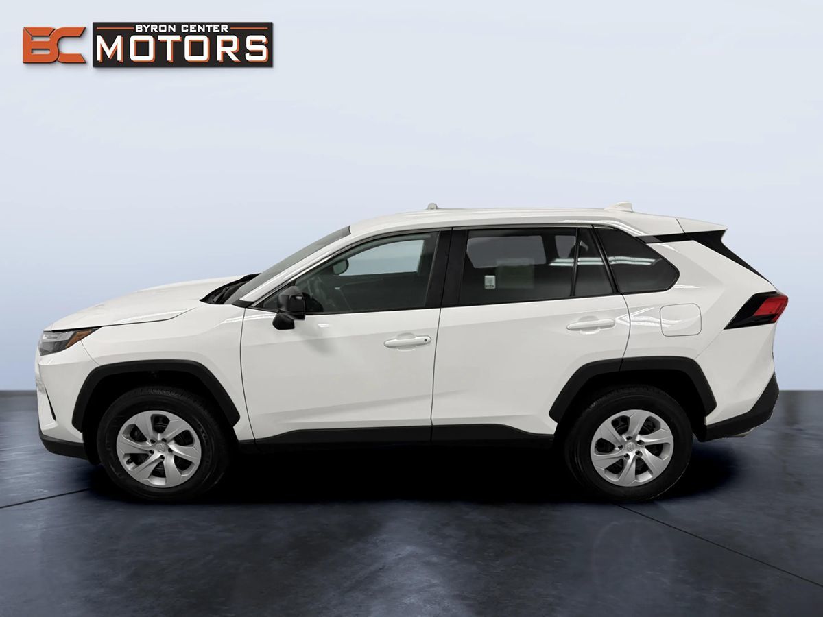 Photo 3 of this Toyota RAV4