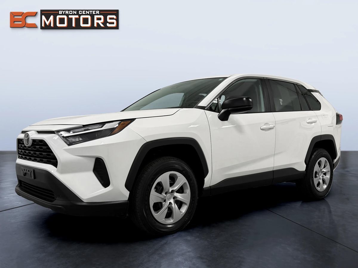 Photo 2 of this Toyota RAV4