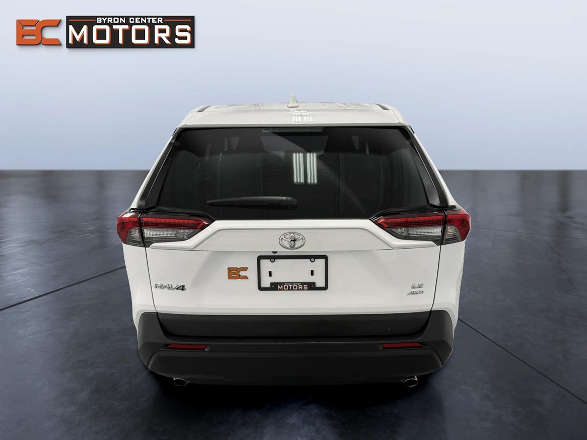 Photo 5 of this Toyota RAV4