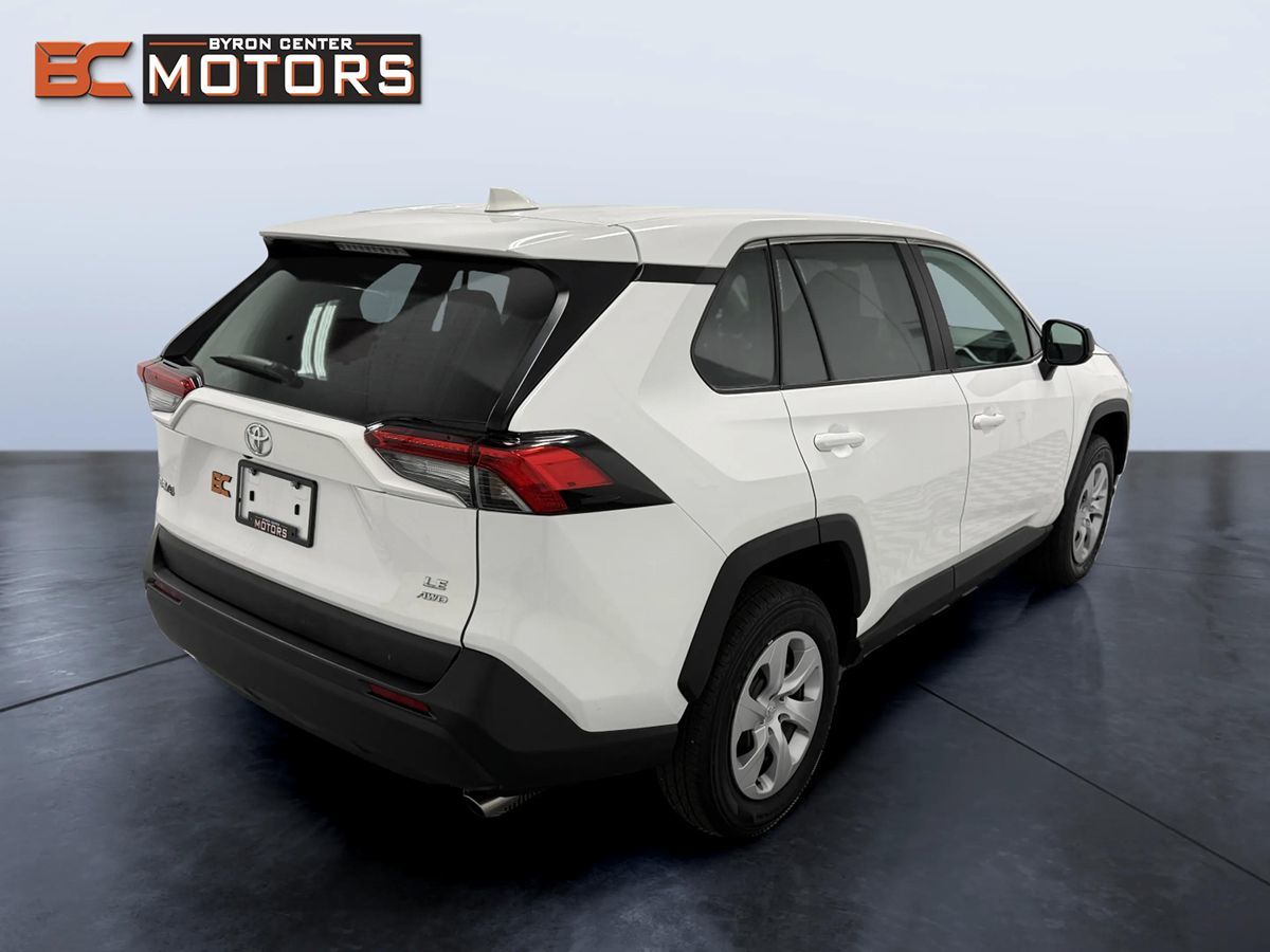 Photo 6 of this Toyota RAV4