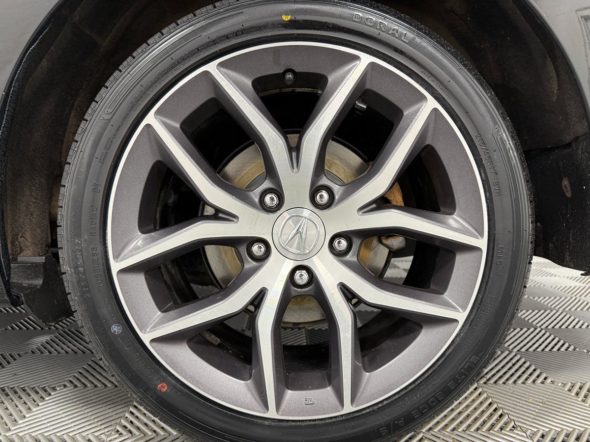 Photo 28 of this Acura ILX