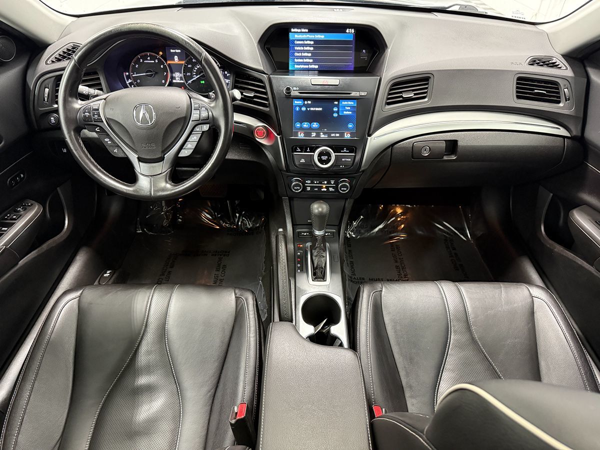 Photo 11 of this Acura ILX