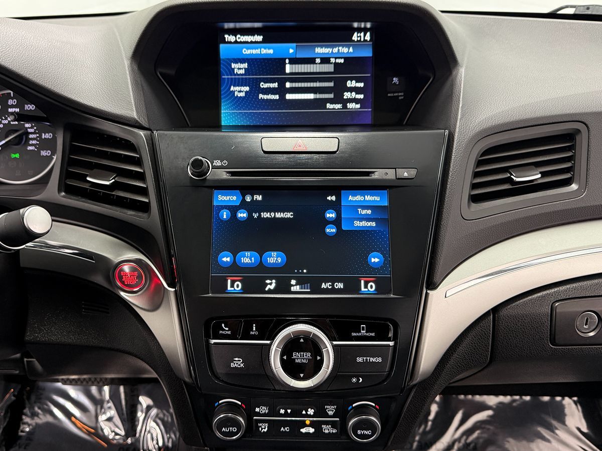 Photo 19 of this Acura ILX