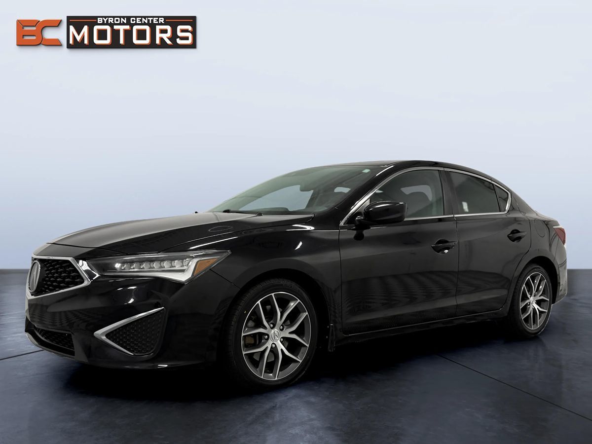 Photo 2 of this Acura ILX