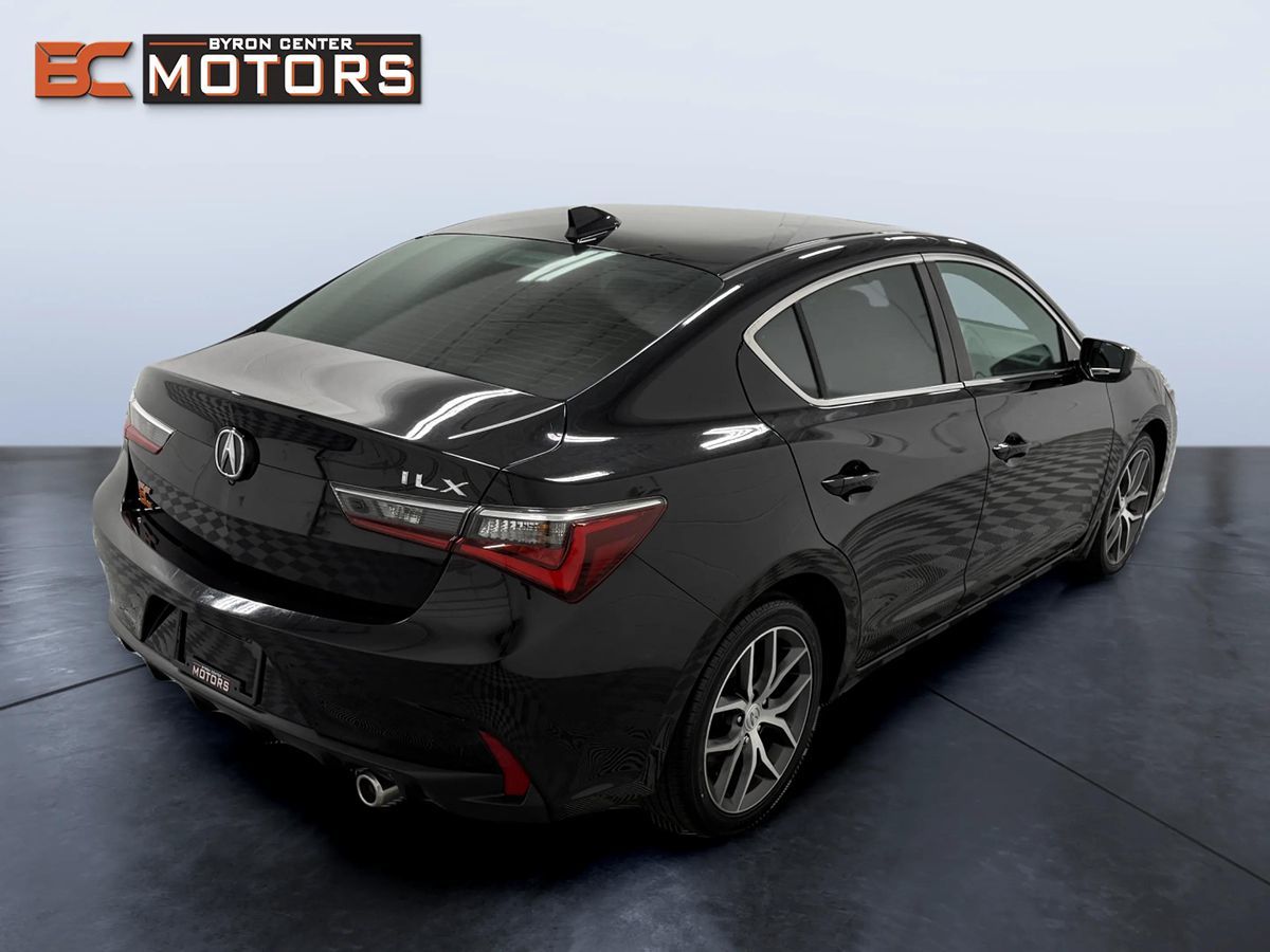 Photo 6 of this Acura ILX