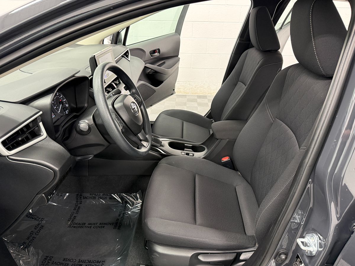 Photo 10 of this Toyota Corolla