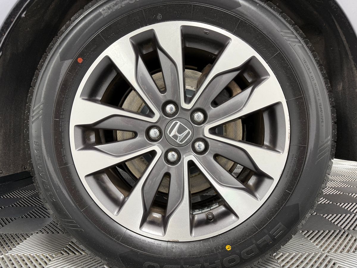 Photo 32 of this Honda Odyssey