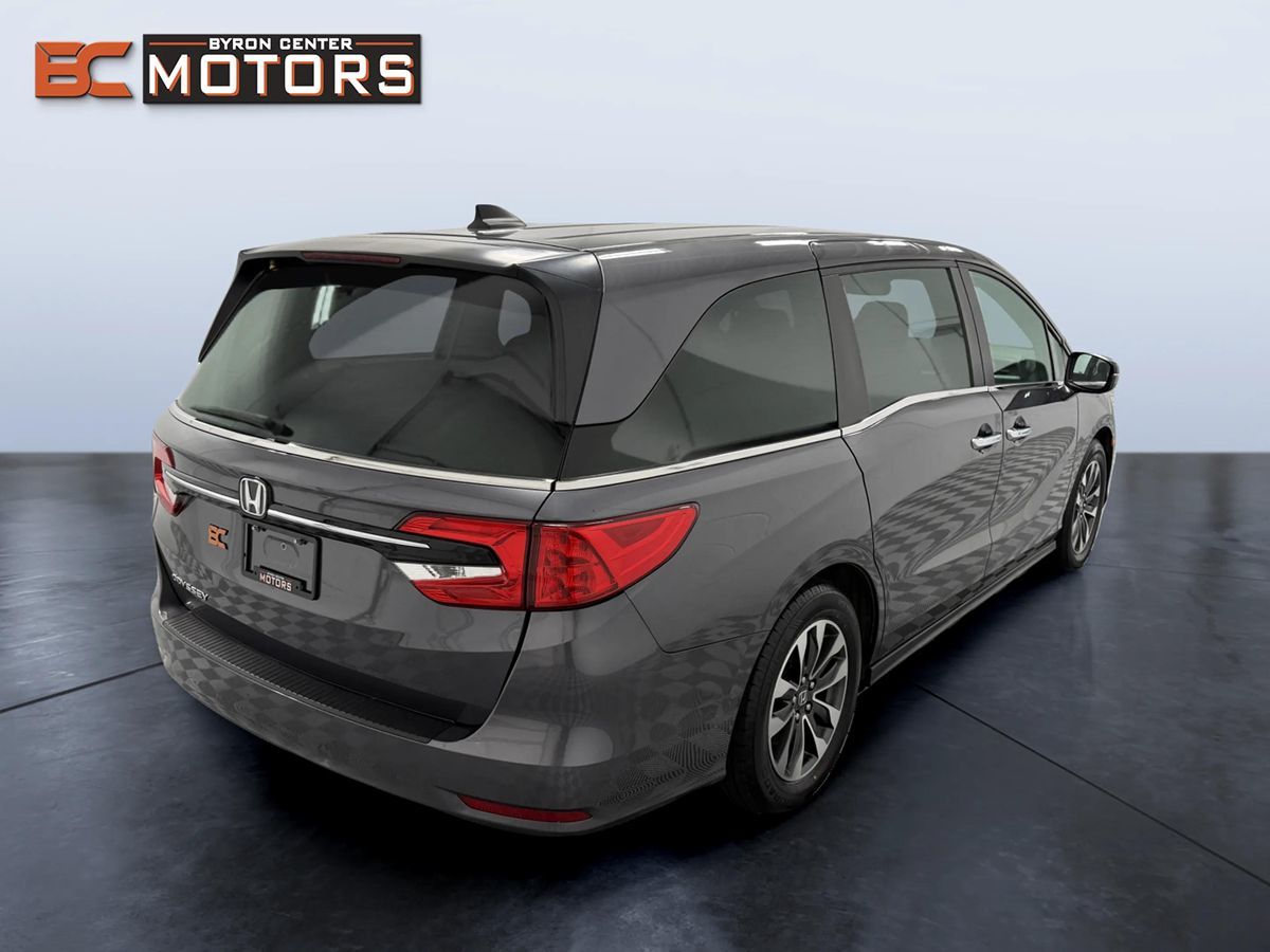 Photo 6 of this Honda Odyssey