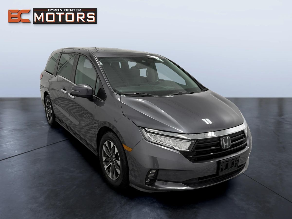 Photo 7 of this Honda Odyssey