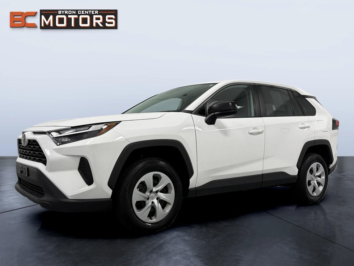 Photo 2 of this Toyota RAV4