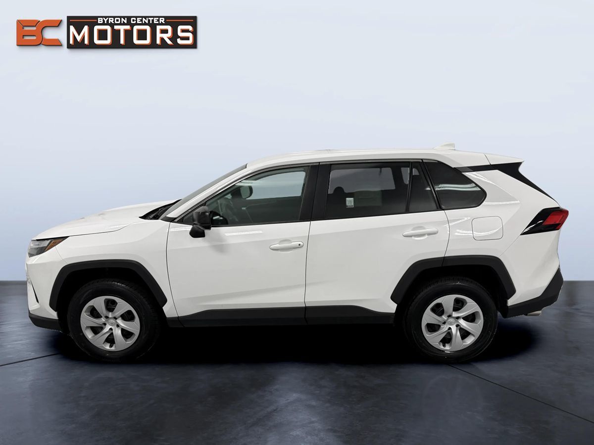 Photo 3 of this Toyota RAV4