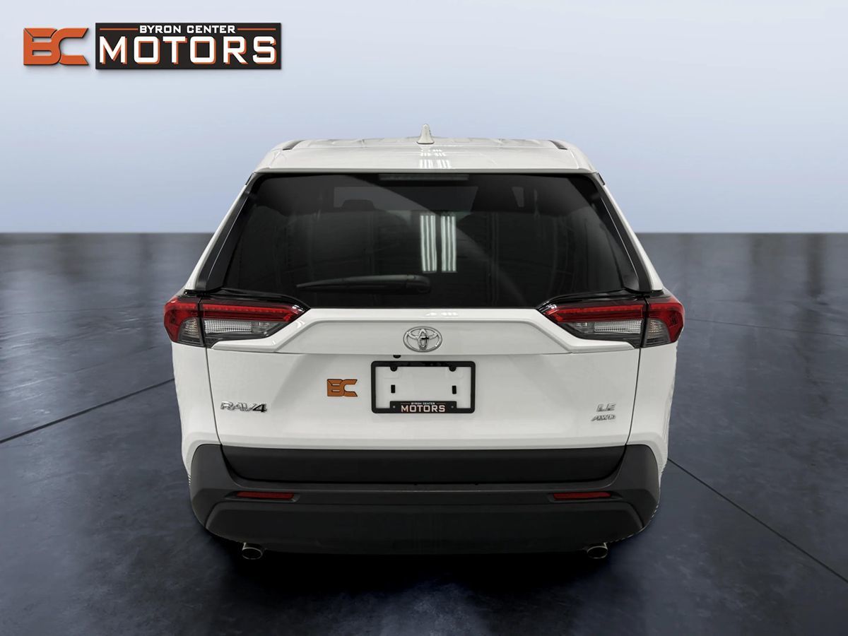 Photo 5 of this Toyota RAV4