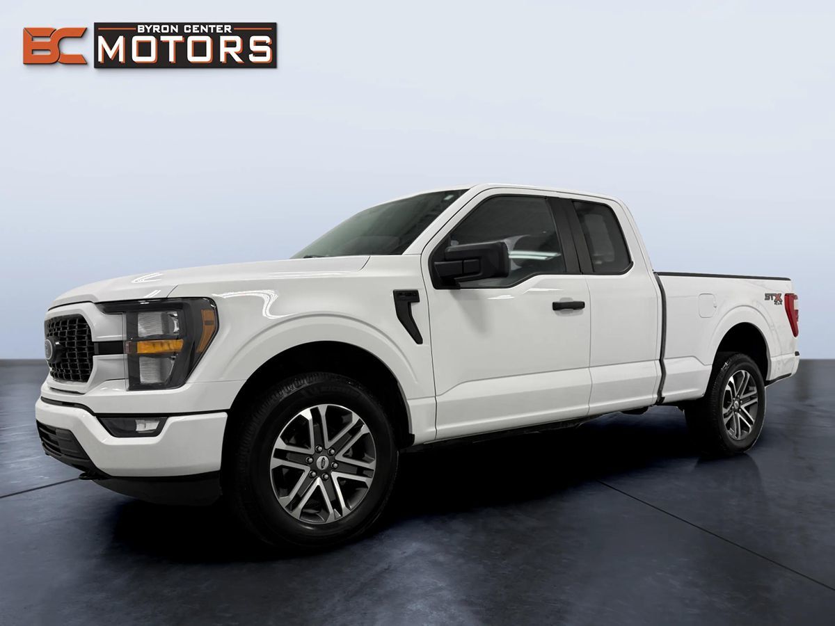 Photo 2 of this Ford F-150
