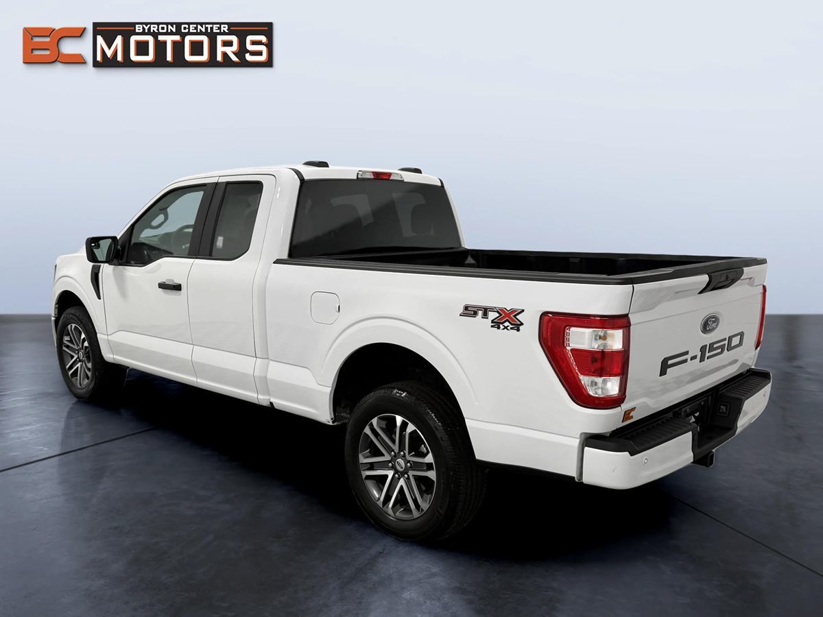 Photo 4 of this Ford F-150