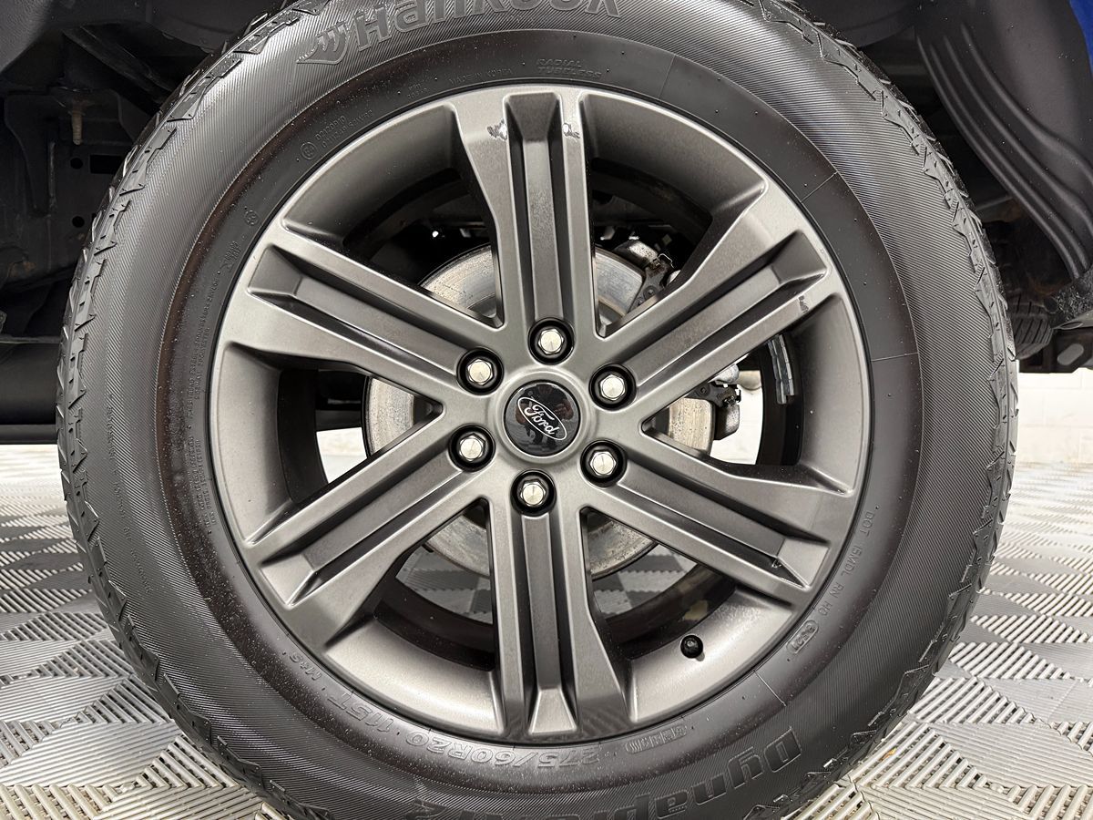 Photo 32 of this Ford F-150