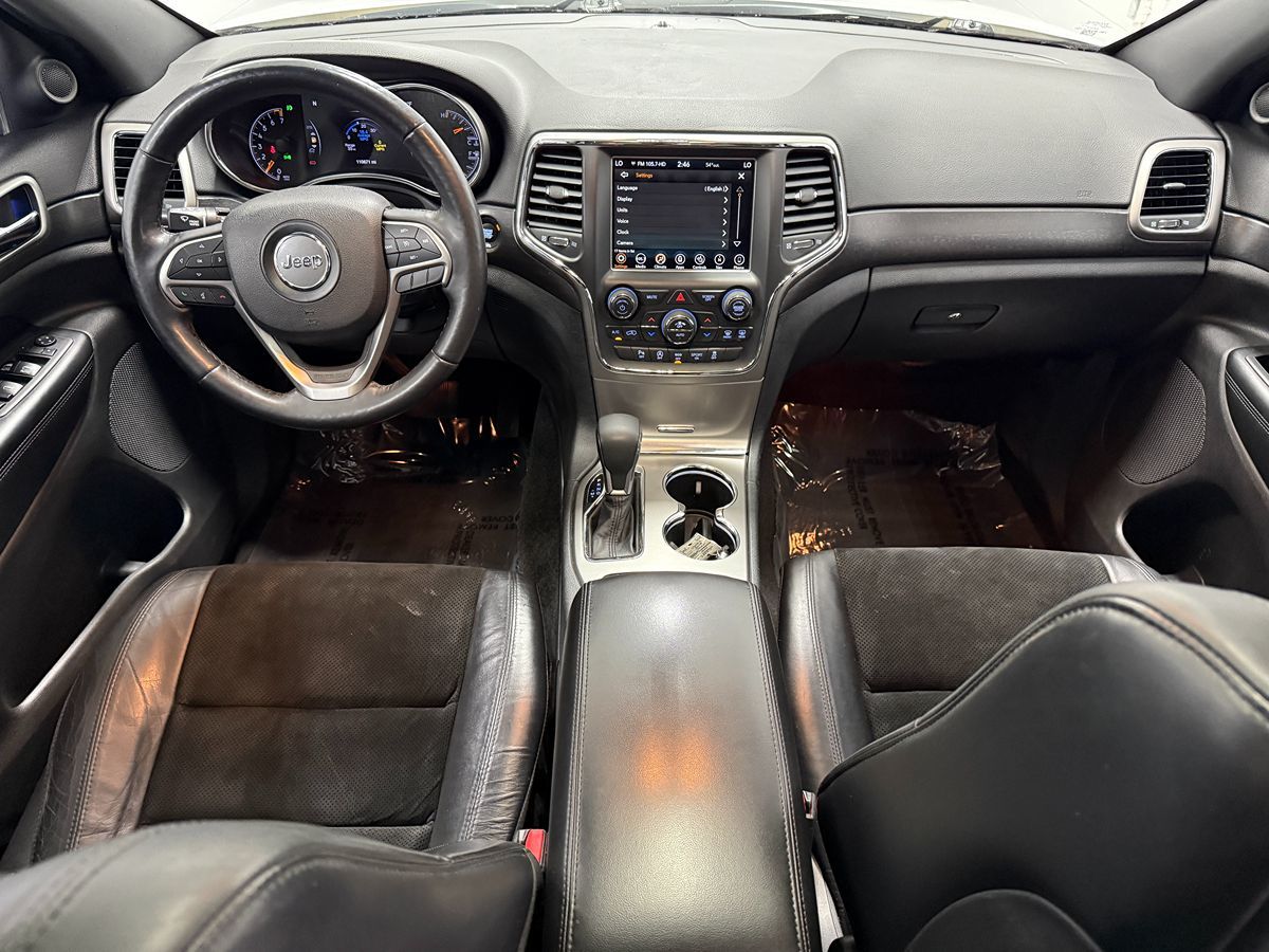 Photo 11 of this Jeep Grand Cherokee