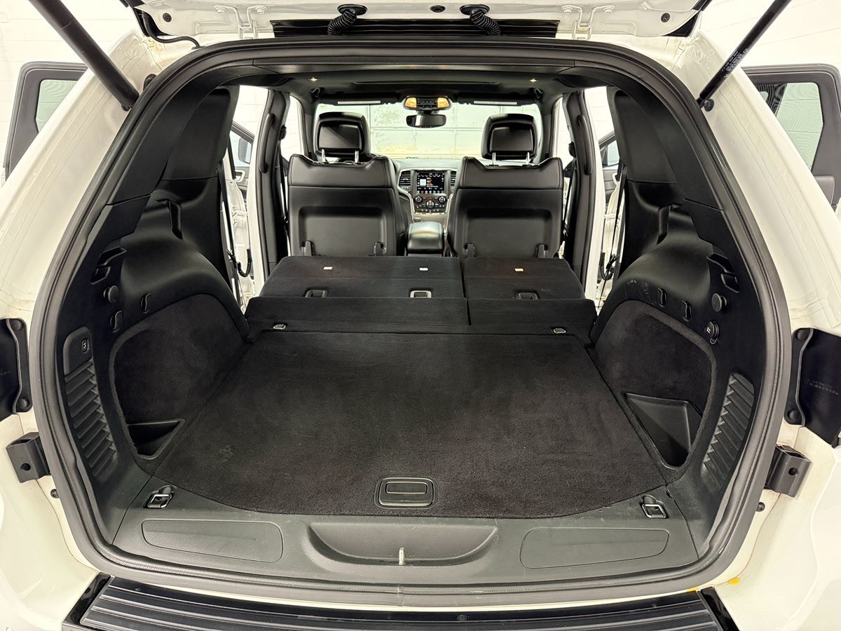 Photo 27 of this Jeep Grand Cherokee