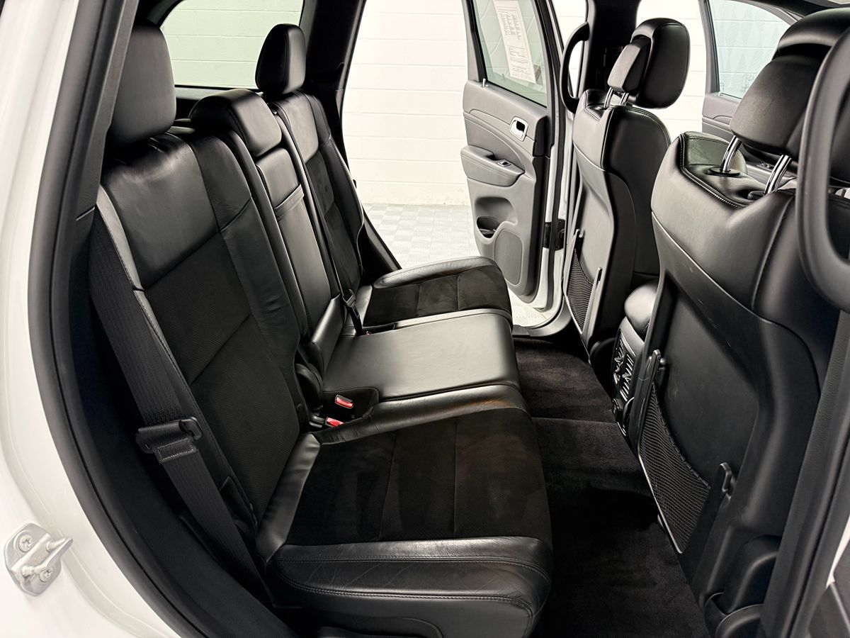 Photo 12 of this Jeep Grand Cherokee