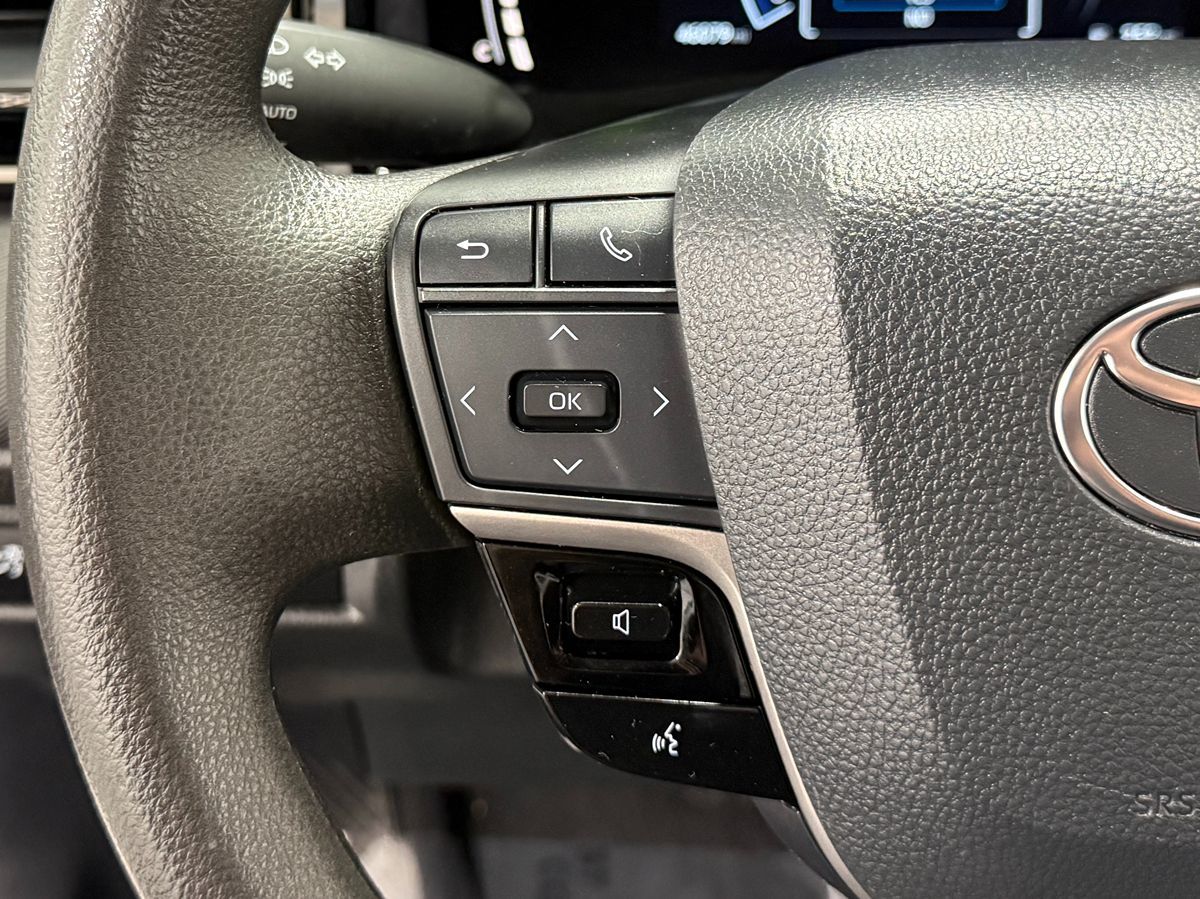 Photo 16 of this Toyota Camry