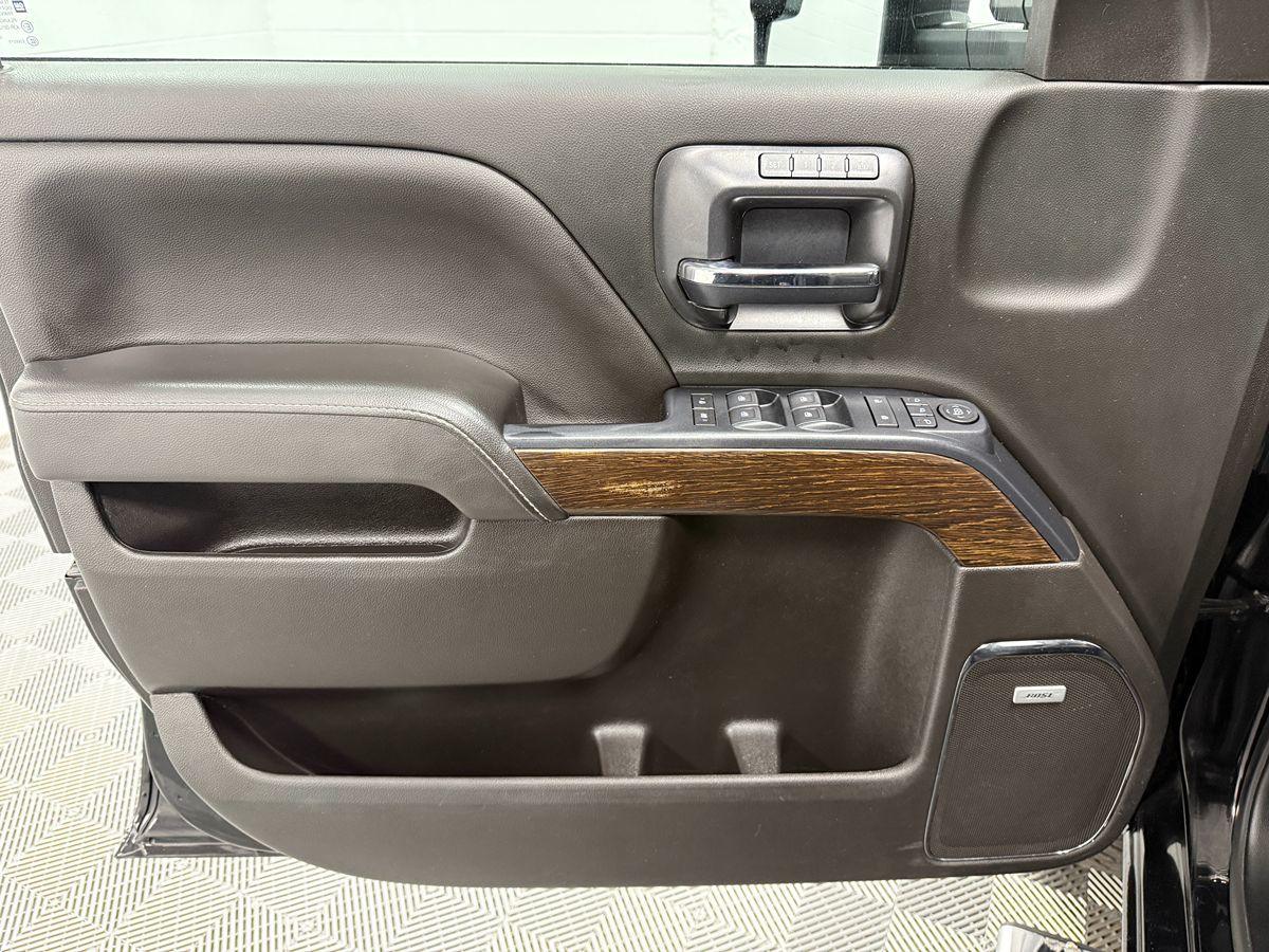 Photo 10 of this GMC Sierra 2500