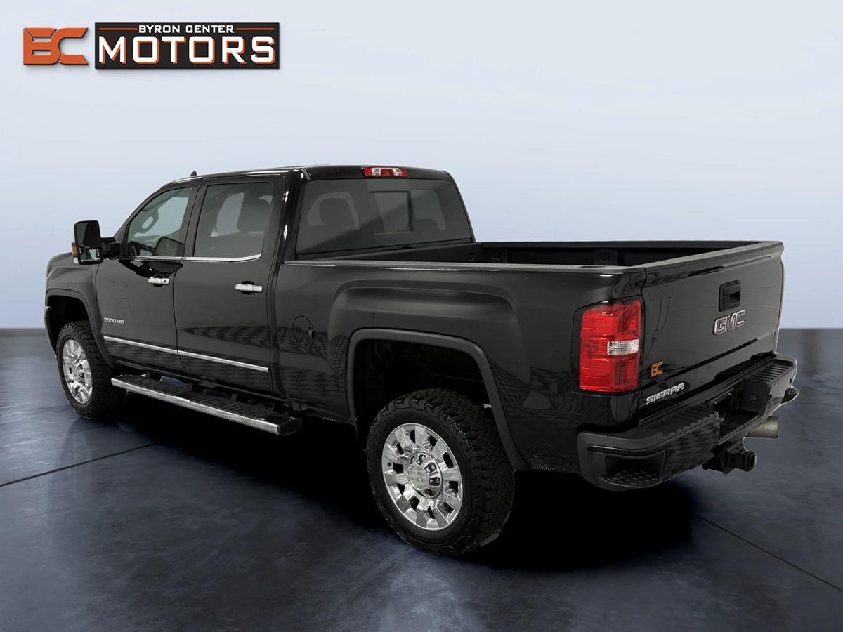 Photo 4 of this GMC Sierra 2500