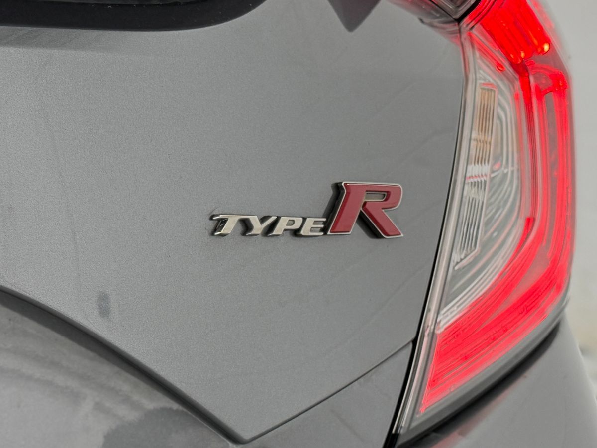 Photo 13 of this Honda Civic Type R