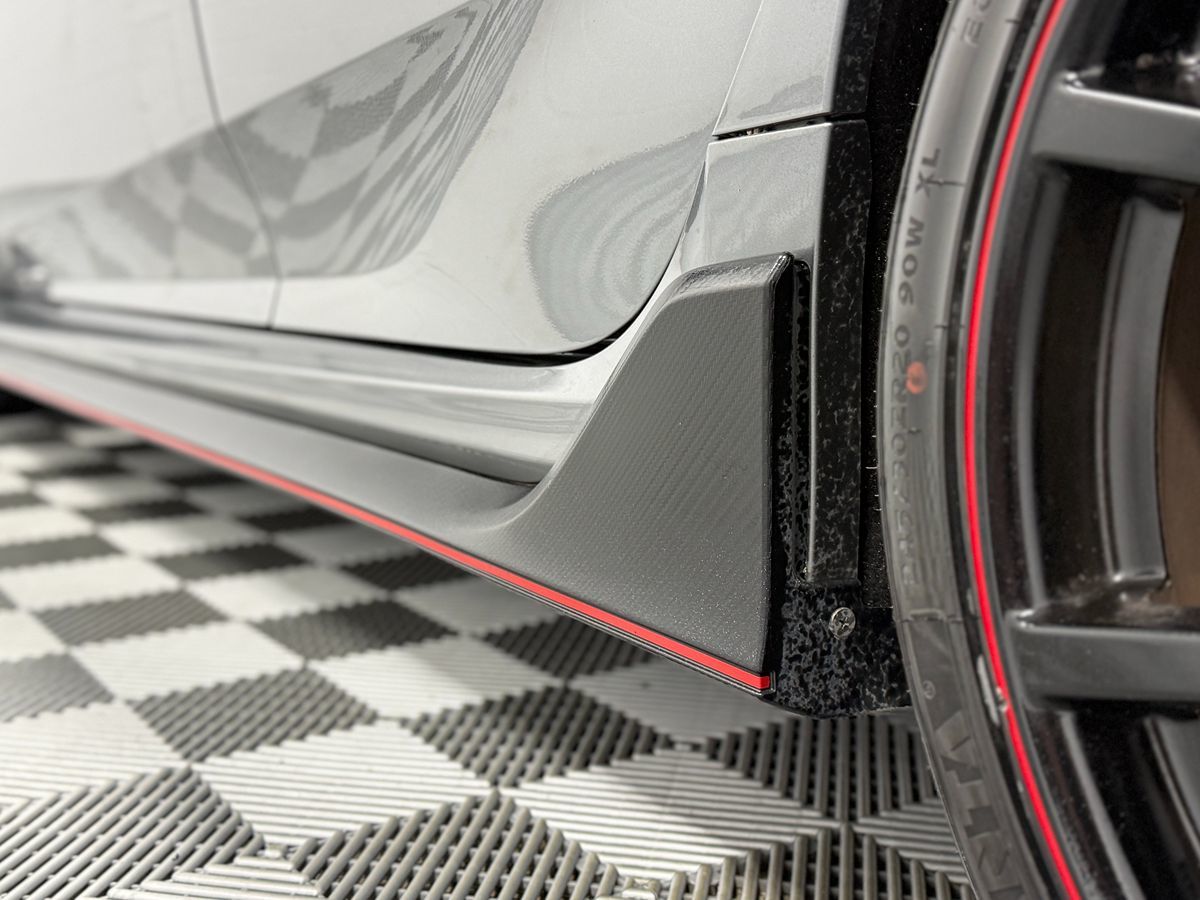Photo 11 of this Honda Civic Type R