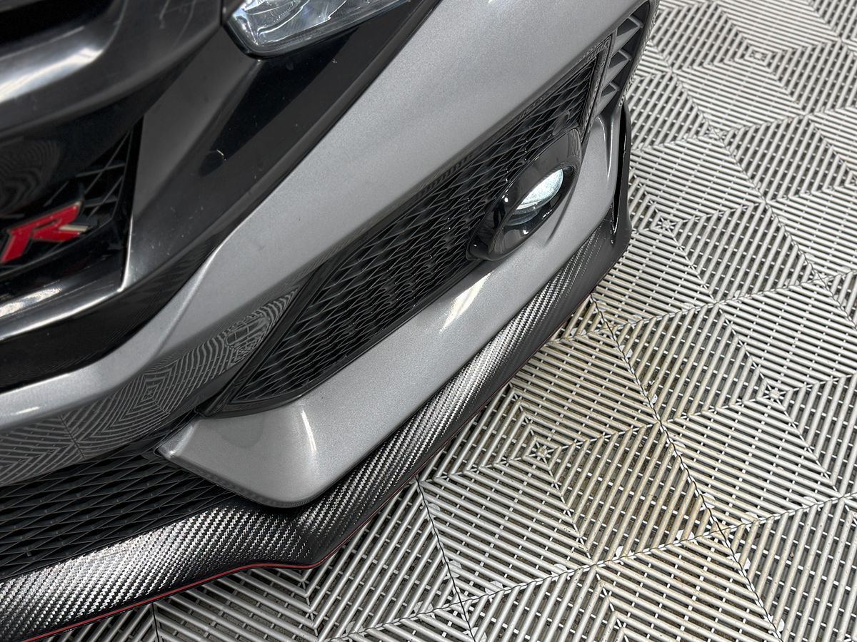 Photo 9 of this Honda Civic Type R