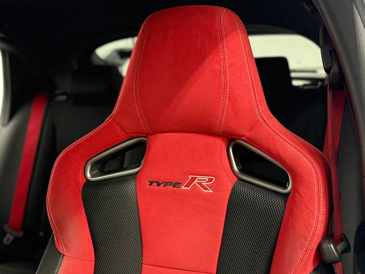 Photo 17 of this Honda Civic Type R