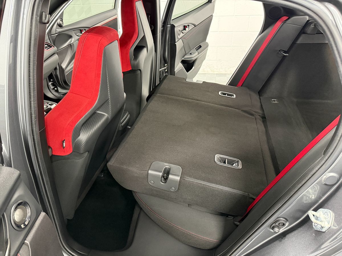 Photo 20 of this Honda Civic Type R