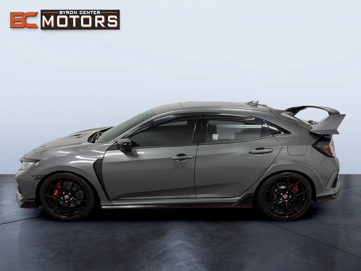 Photo 3 of this Honda Civic Type R