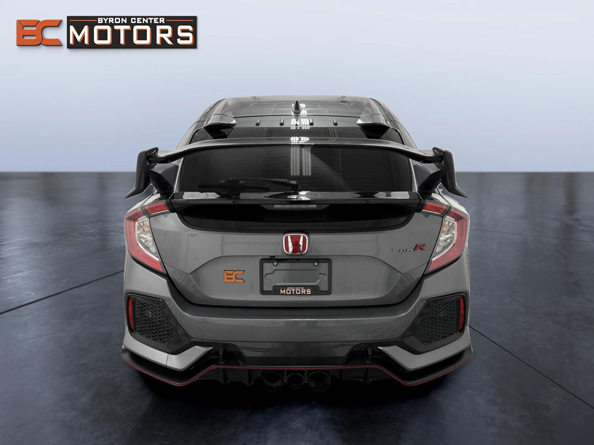 Photo 5 of this Honda Civic Type R