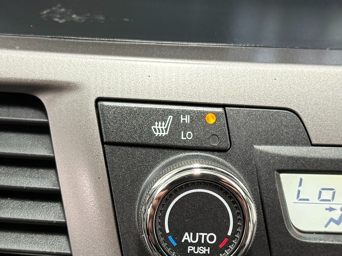 Photo 25 of this Honda Odyssey