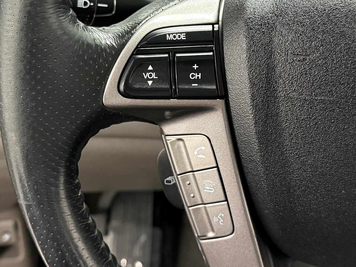 Photo 17 of this Honda Odyssey